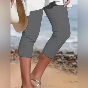 NWOT-Capri Pants Women Size XL